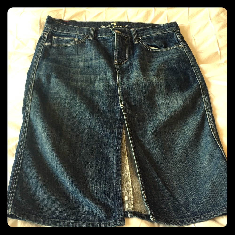 Long Jean skirt with front slit in great condition